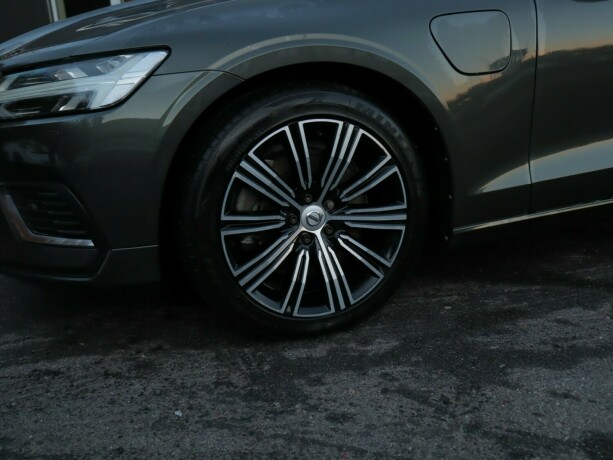 volvo-v60-elektrisitetbensin-2019-big-15