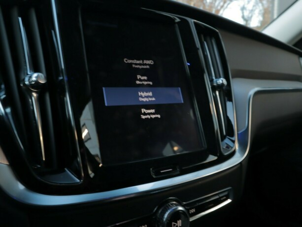 volvo-v60-elektrisitetbensin-2019-big-16