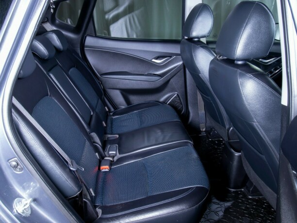 hyundai-ix20-bensin-2011-big-52