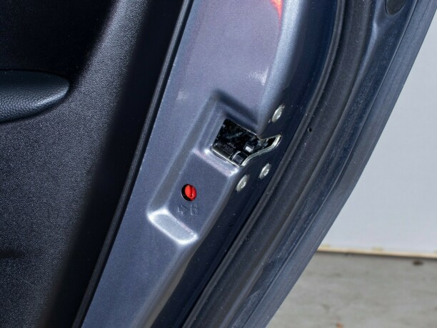 hyundai-ix20-bensin-2011-big-18