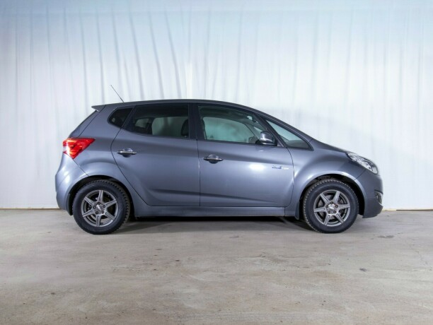 hyundai-ix20-bensin-2011-big-5