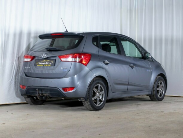 hyundai-ix20-bensin-2011-big-6