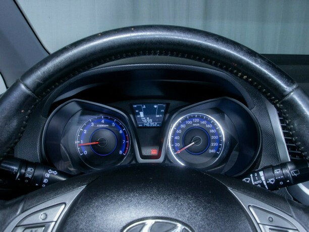 hyundai-ix20-bensin-2011-big-27