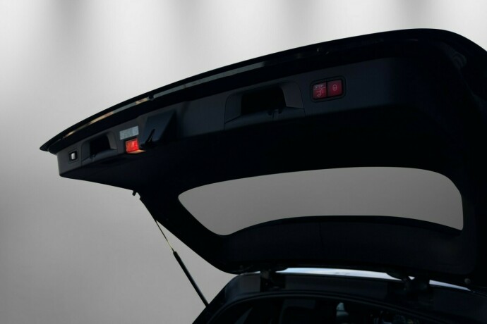 mercedes-benz-glc-elektrisitetdiesel-2022-big-11