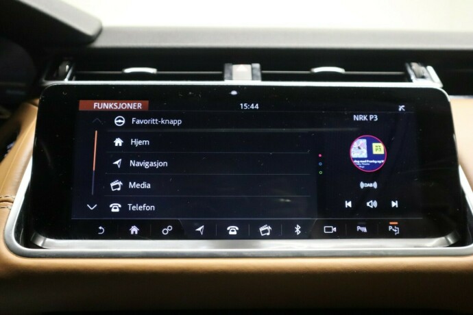 land-rover-range-rover-velar-bensin-2018-big-34