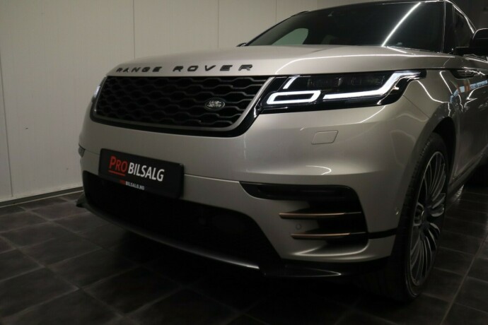 land-rover-range-rover-velar-bensin-2018-big-42