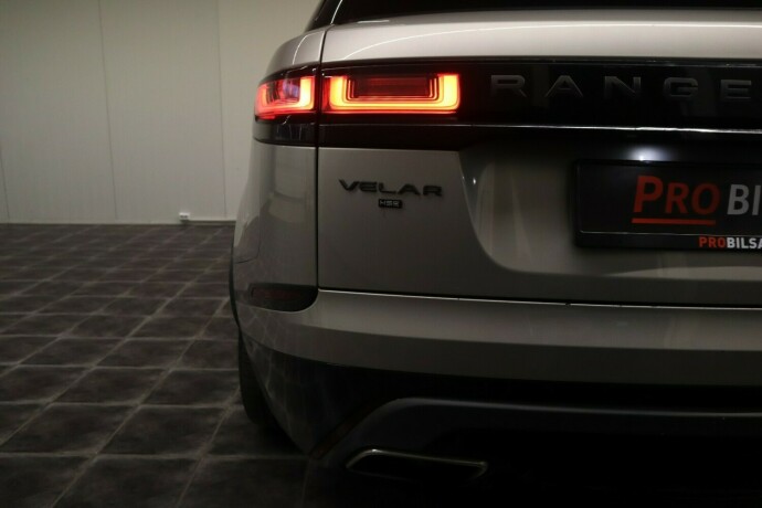 land-rover-range-rover-velar-bensin-2018-big-9