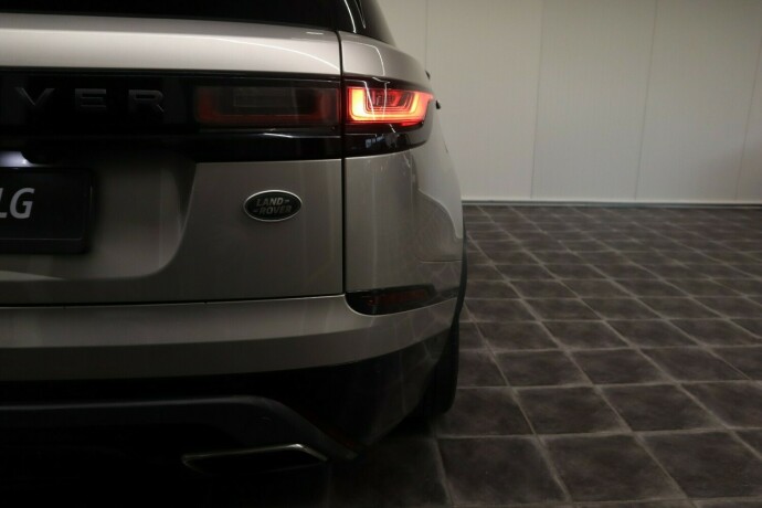 land-rover-range-rover-velar-bensin-2018-big-10