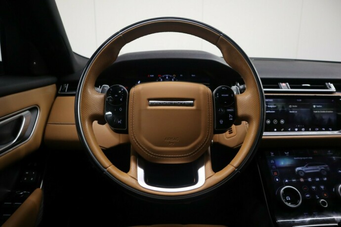 land-rover-range-rover-velar-bensin-2018-big-20