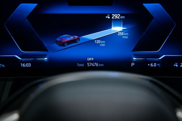 bmw-ix-xdrive-40-elektrisitet-2022-big-13