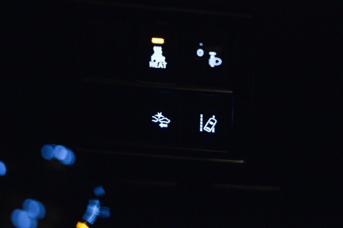 toyota-hilux-diesel-2017-big-18