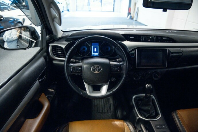 toyota-hilux-diesel-2017-big-10