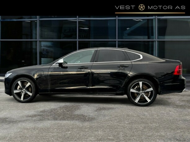 volvo-s90-plug-in-petrol-2019-big-2