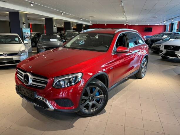 mercedes-benz-glc-elektrisitetbensin-2018-big-1