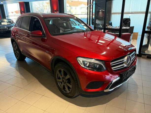 mercedes-benz-glc-elektrisitetbensin-2018-big-7