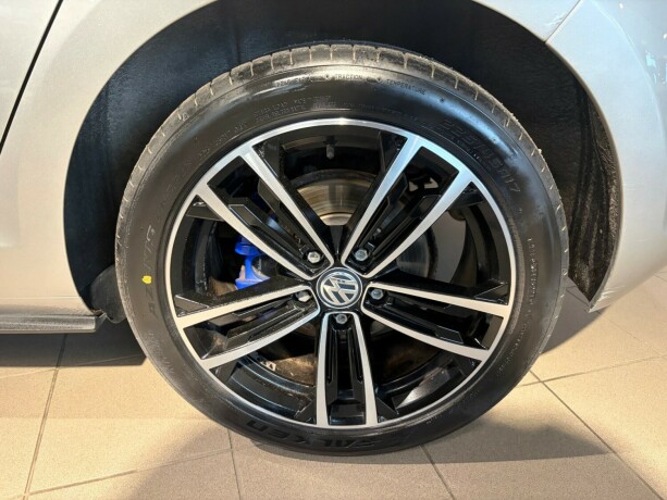 volkswagen-golf-elektrisitetbensin-2017-big-27