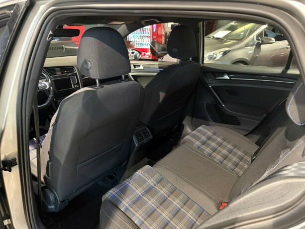 volkswagen-golf-elektrisitetbensin-2017-big-11