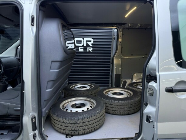 peugeot-expert-diesel-2014-big-22