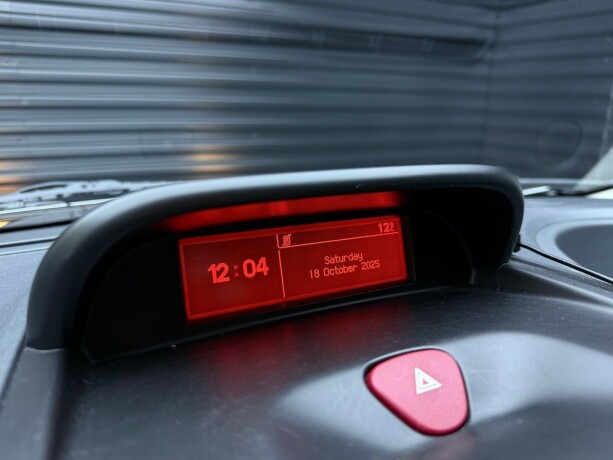 peugeot-expert-diesel-2014-big-16