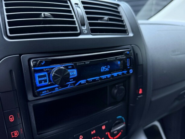 peugeot-expert-diesel-2014-big-17