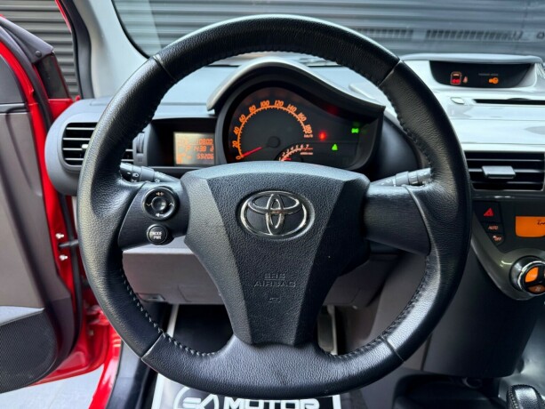 toyota-iq-bensin-2011-big-10