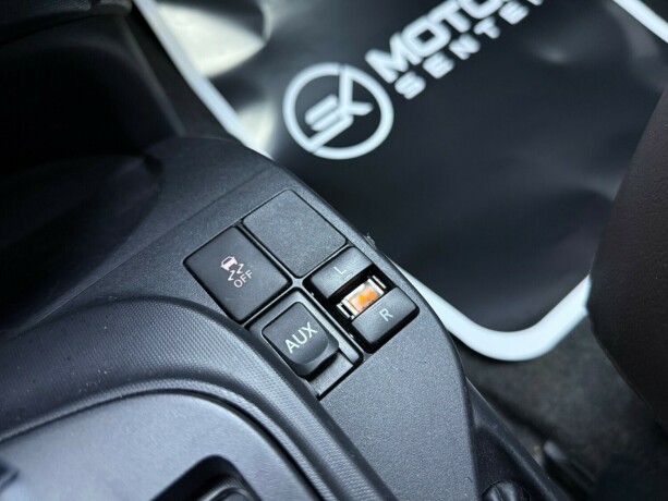 toyota-iq-bensin-2011-big-17