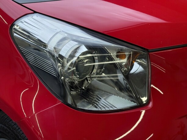 toyota-iq-bensin-2011-big-4