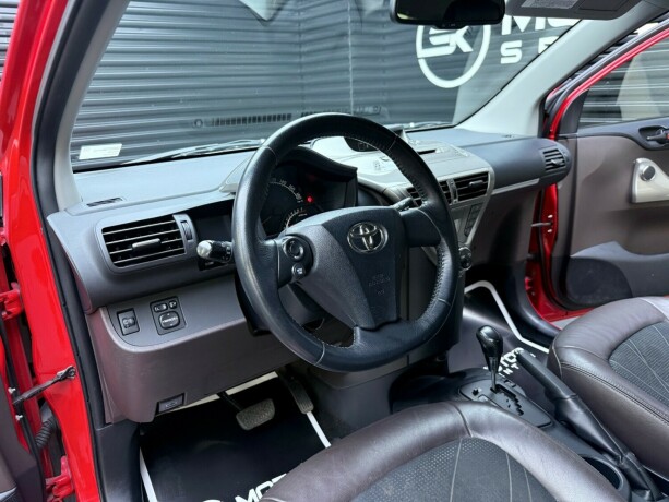 toyota-iq-bensin-2011-big-8