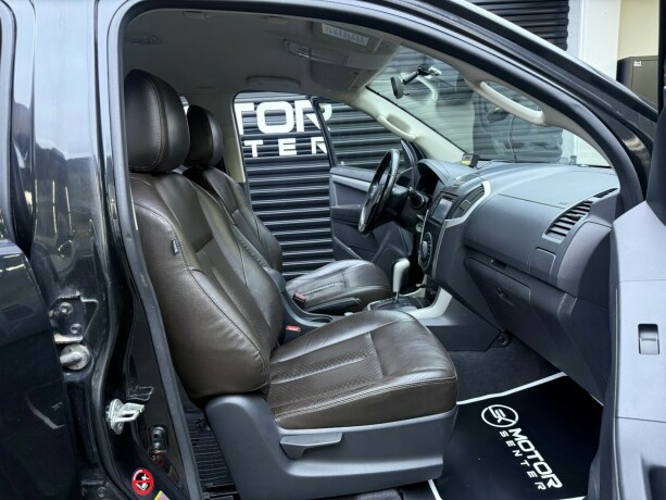 isuzu-d-max-diesel-2013-big-30