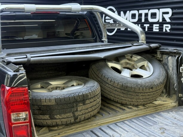 isuzu-d-max-diesel-2013-big-33