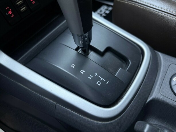 isuzu-d-max-diesel-2013-big-27