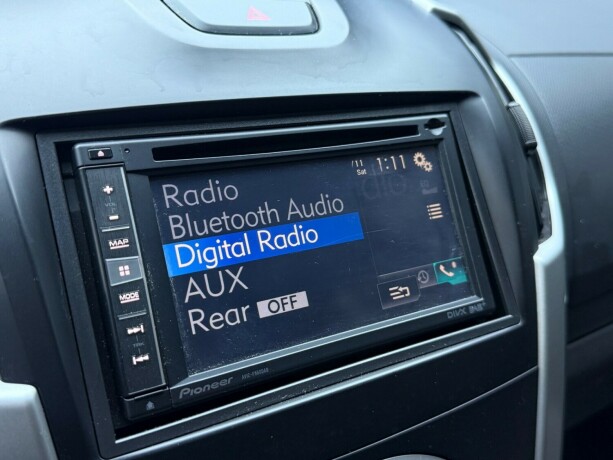 isuzu-d-max-diesel-2013-big-23