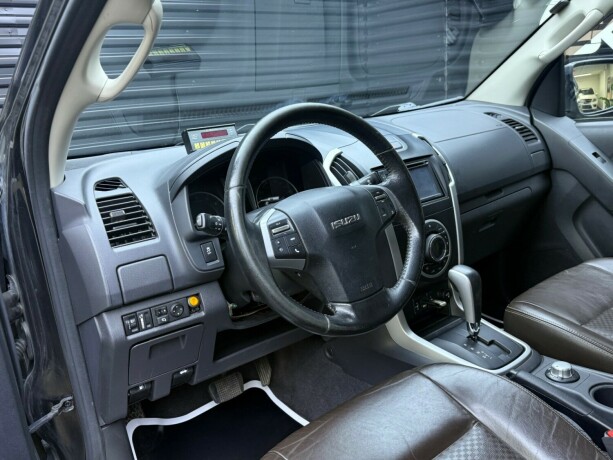 isuzu-d-max-diesel-2013-big-11