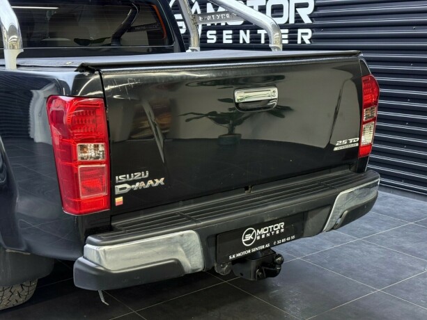 isuzu-d-max-diesel-2013-big-5