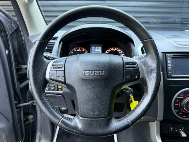 isuzu-d-max-diesel-2013-big-14