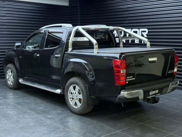 isuzu-d-max-diesel-2013-big-1
