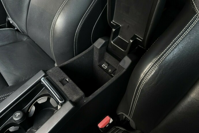 volvo-v60-elektrisitetdiesel-2017-big-32