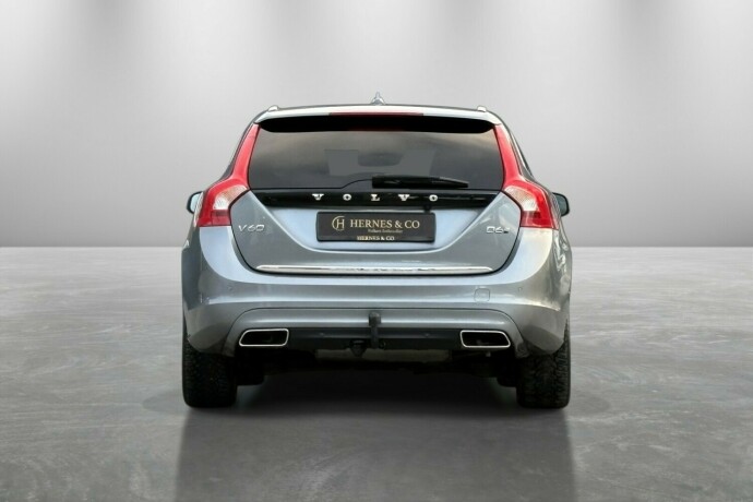 volvo-v60-elektrisitetdiesel-2017-big-11