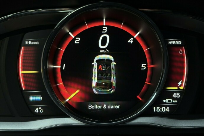 volvo-v60-elektrisitetdiesel-2017-big-17