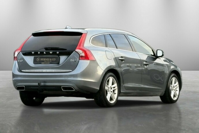 volvo-v60-elektrisitetdiesel-2017-big-7