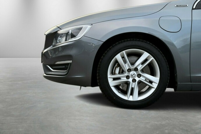 volvo-v60-elektrisitetdiesel-2017-big-4