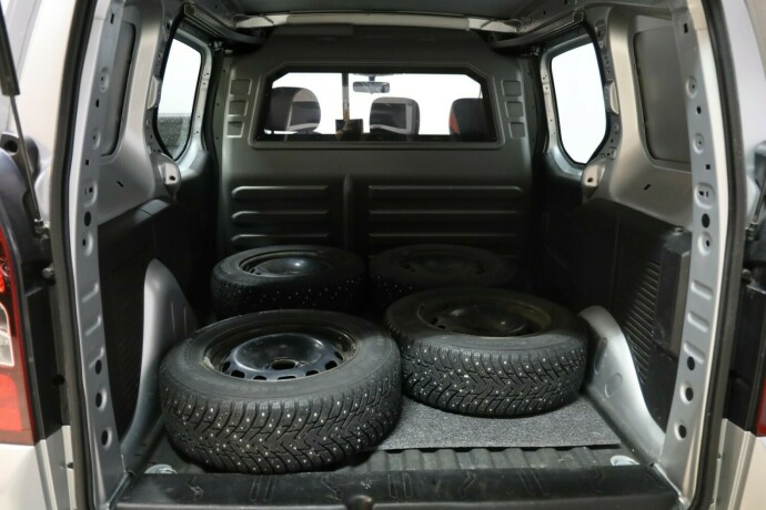 peugeot-partner-diesel-2017-big-9