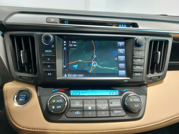 toyota-rav4-bensin-2016-big-36