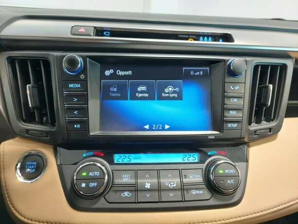 toyota-rav4-bensin-2016-big-38