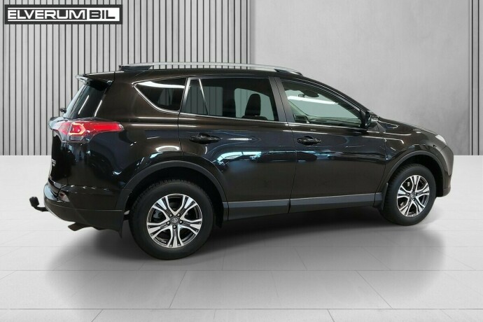 toyota-rav4-bensin-2016-big-10