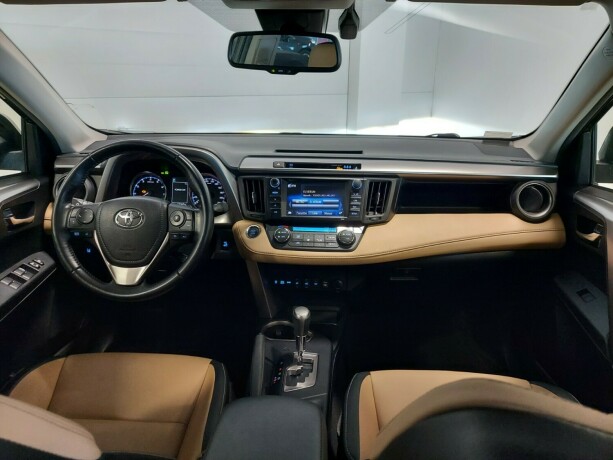 toyota-rav4-bensin-2016-big-24