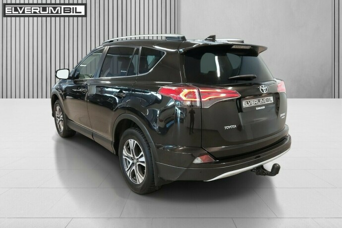 toyota-rav4-bensin-2016-big-6