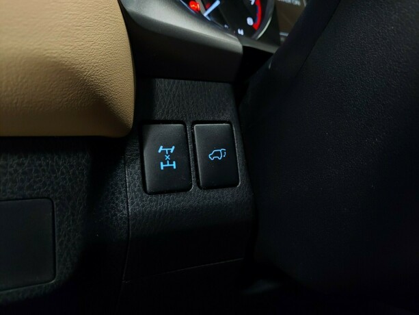 toyota-rav4-bensin-2016-big-28