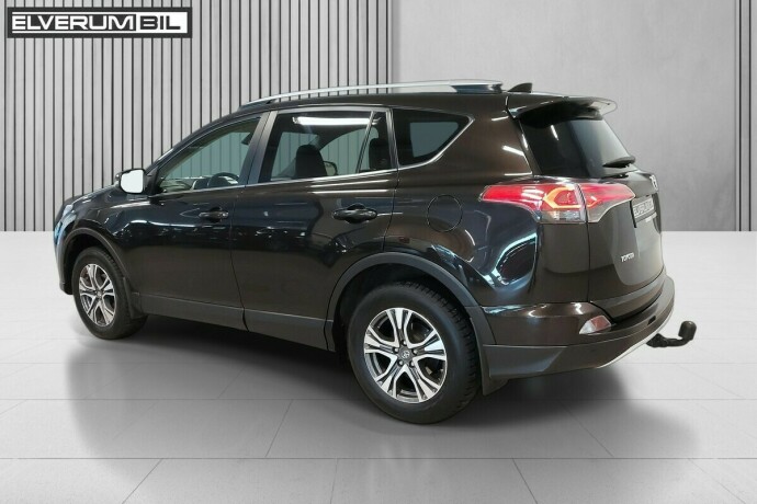 toyota-rav4-bensin-2016-big-4