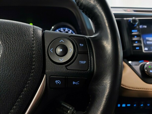 toyota-rav4-bensin-2016-big-30